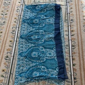 NWT Blue & turquoise Patterned pashmina